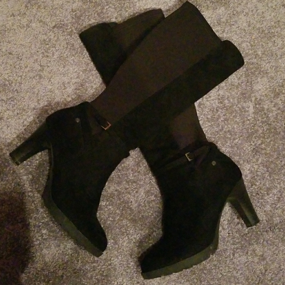 Black heel boots